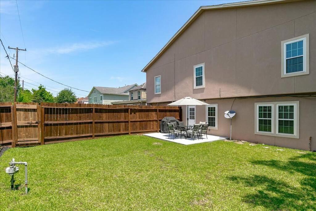 Lucky House - Tranquility In The Middle Of Houston - Tv In Every Room - 300 M2 Extérieur photo